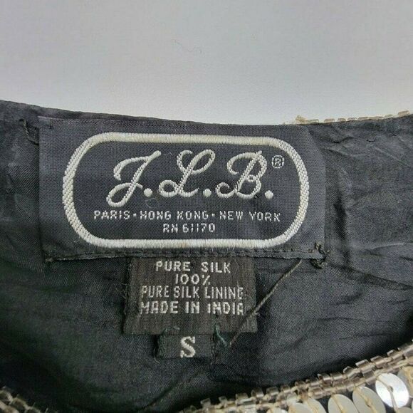 JLB Women's Silver Sequin Blouse Top Size Small 100% Silk Floral Short Sleeve - Picture 2 of 8